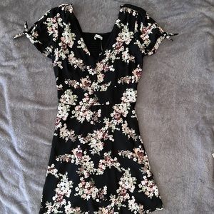 Abercrombie & Fitch Floral Dress